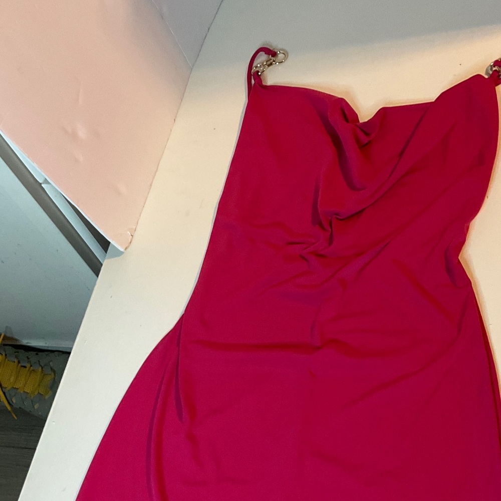 Chic Strapless Fuchsia Dress